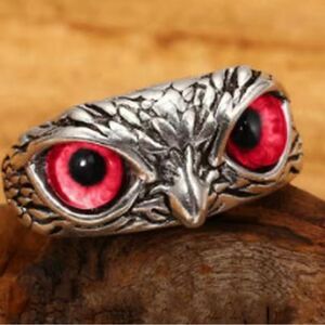 RED EYED OWL RING‎